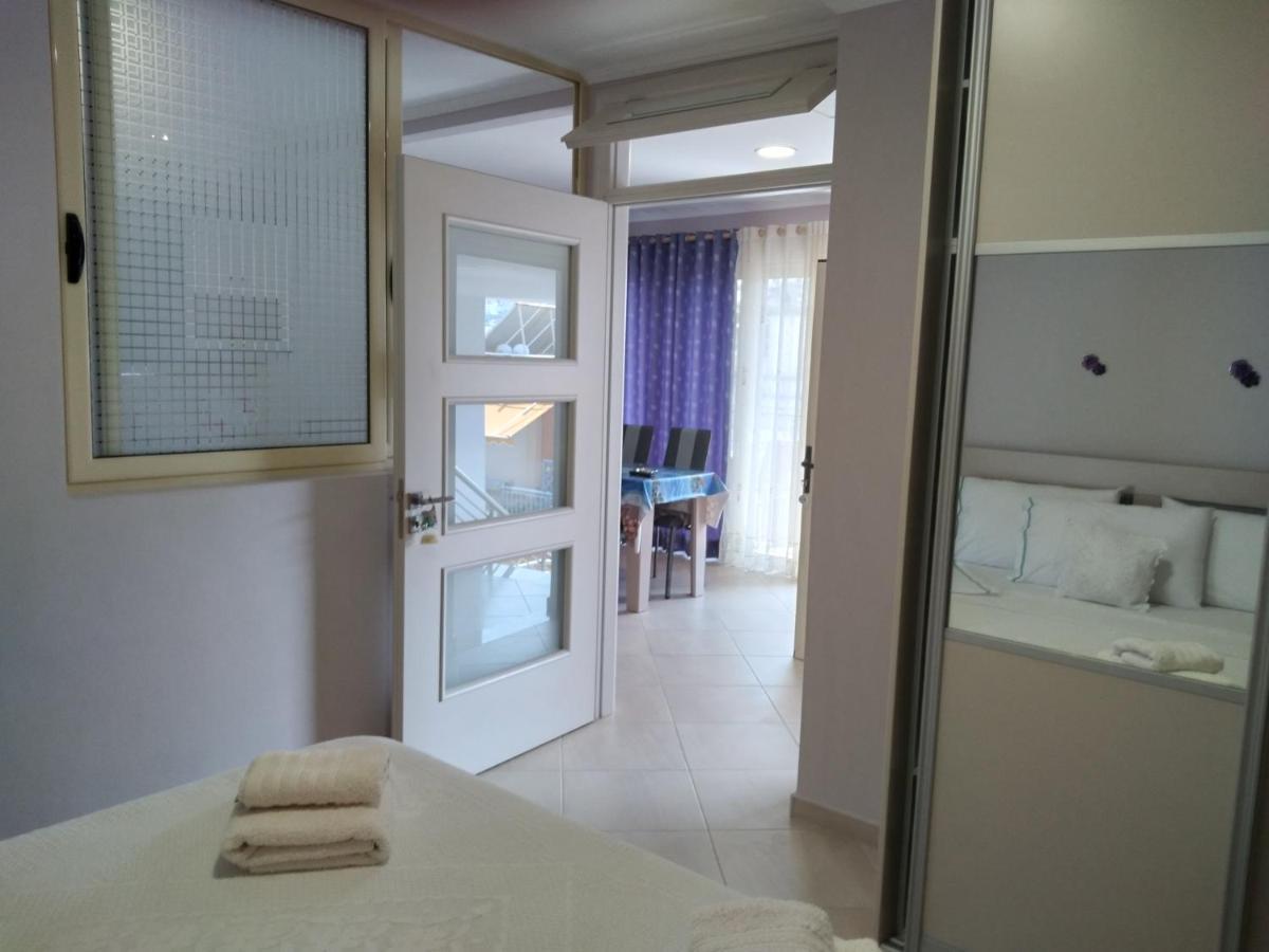 Eleana'S Apartament Sarandë Exteriör bild