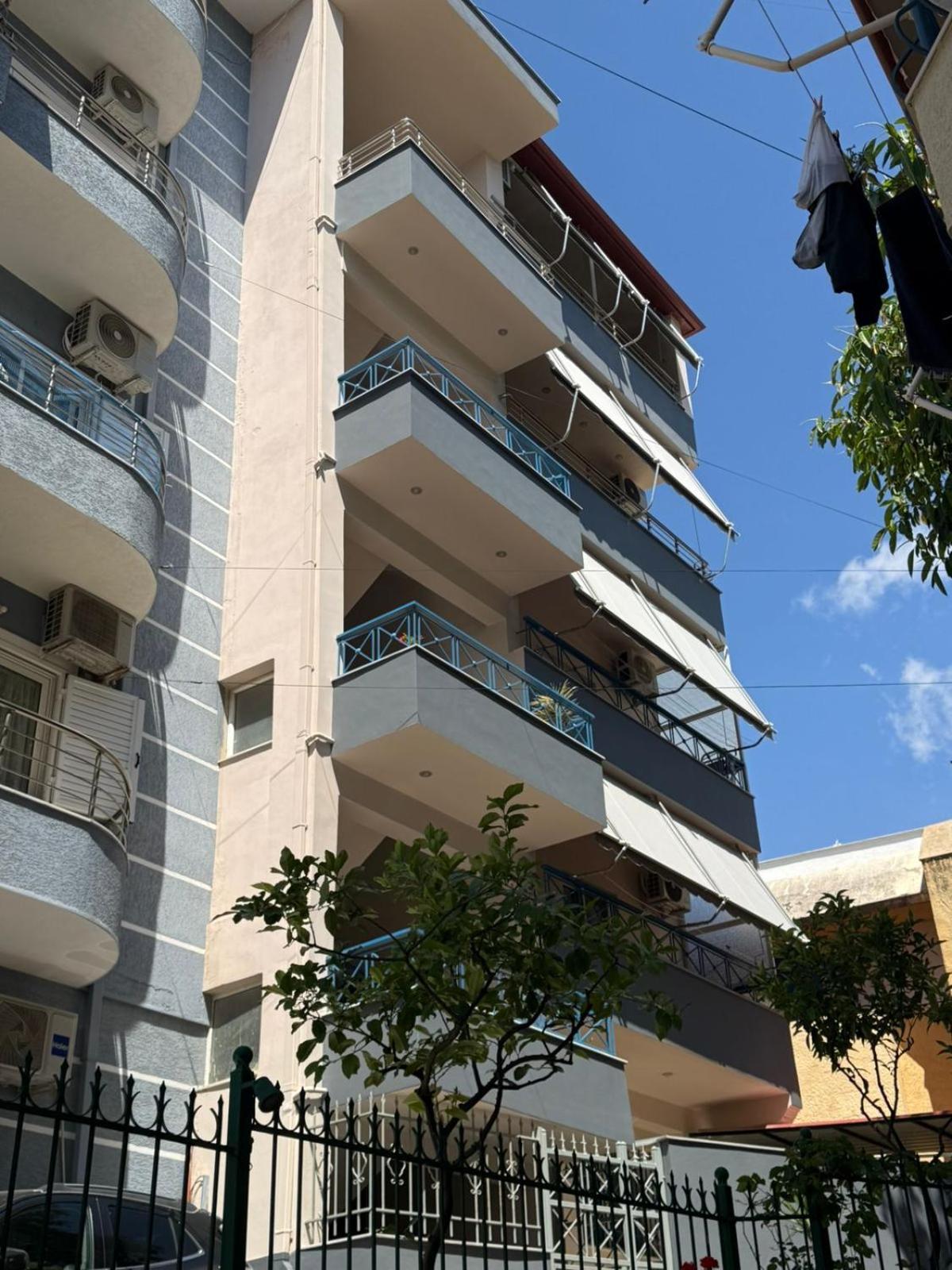 Eleana'S Apartament Sarandë Exteriör bild